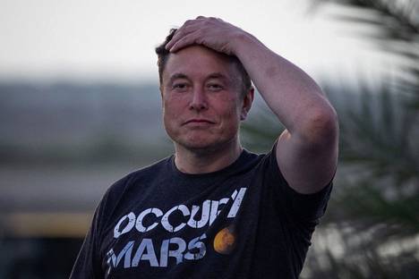 Miljardööri Elon Musk kuvattuna viime elokuussa.