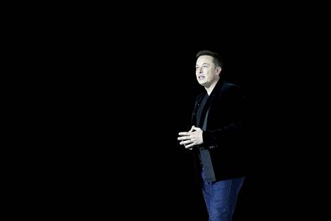 Elon Musk yritti perua Twitter-kaupan, mutta nyt hän haluaakin ostaa yhtiön.