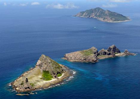 Japanin ja Kiinan raja-alueella Etelä-Kiinan merellä sijaitsevia saaria.