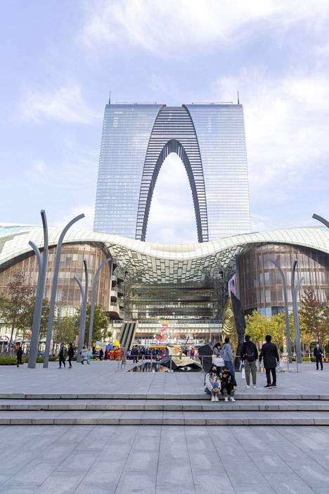 Suzhou Center -ostoskeskus Suzhoun kaupungissa Jiangsun maakunnassa Itä-Kiinassa.
