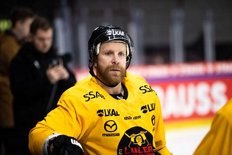 Leo Komarov ei jatka Ruotsin liigan Luulajassa. 