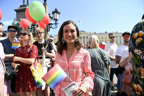 Pääministeri Sanna Marin osallistui lauantaina Pride-kulkueeseen.
