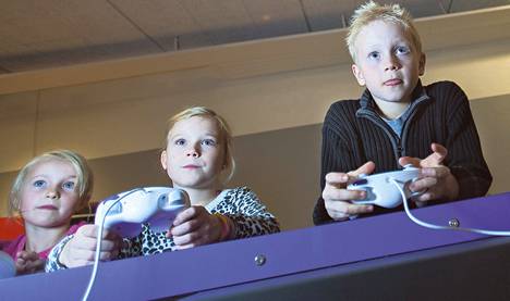 Game on -näyttely on rikkonut Tekniska Museetin kävijäennätyksiä. Suuri osa kävijöistä on lapsia.