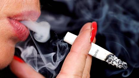Miljoona ranskalaista lopetti päivittäisen tupakoinnin yhden vuoden sisällä – tiukentuneet tupakkalait purevat