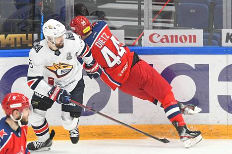 Moskovan TsSKA ja Metallurg Magnitogorsk ottivat yhteen KHL:n finaaleissa.