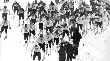 HS 50 vuotta sitten 8.3.1971 | Yhteislähtö ärsytti hiihtäjiä Salpausselällä