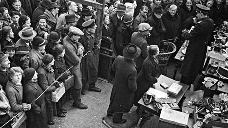 Televisioarvostelu | Puhutteleva dokumentti näyttää, miten juutalaishuutokaupoista tuli osa holokaustin arkipäivää