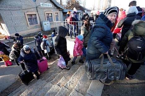 Donetskin rautatieasemalta lähti evakuointijunia Venäjälle 20. helmikuuta.