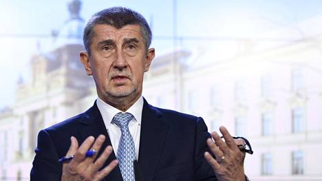 Tšekin hallitus hävisi luottamus­äänestyksen ja erosi – parlamentti vienee syyte­suojan korruptiosta epäillyltä pää­ministeriltä