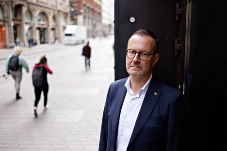 Huoltovarmuuskeskuksen toimitusjohtaja Janne Känkänen on yksi yhdeksästä hakijasta kansliapäällikön tehtävään.