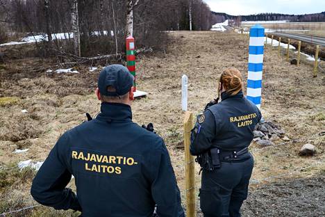 Rajavartijoita Tohmajärven Värtsilässä itärajalla toukokuun alussa. 