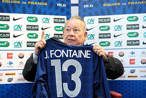 Ranskalainen jalkapallolegenda Just Fontaine on kuollut. Fontaine teki vuoden 1958 MM-kisoissa 13 maalia. Kuva vuodelta 2011.