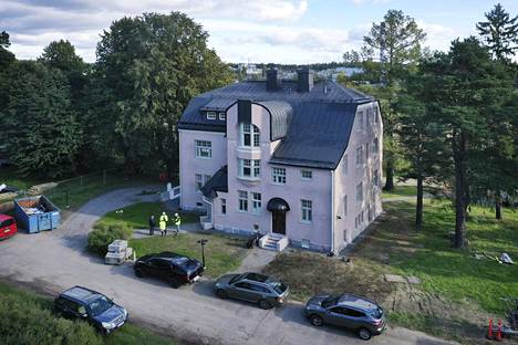 Asunnot valmistuvat Paviljonki-nimiseen rakennukseen Rillitielle Vantaan Jokiniemeen. Rakennus sijaitsee aivan keskusrikospoliisin rakennuksen lähettyvillä.