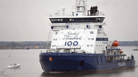 Laivojen musta ja pahanhajuinen savu jää historiaan: laivaliikenne siirtyy  nesteytettyyn maakaasuun - Talous 