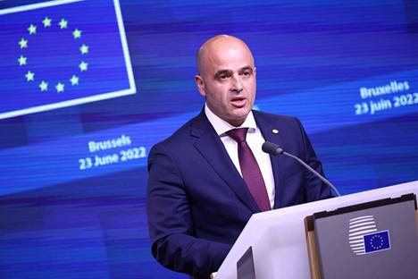 Pohjois-Makedonian pääministeri Dimitar Kovacevski puhui torstaina Brysselissä, kun EU-johtajat ja Länsi-Balkanin maiden johtajat tapasivat.