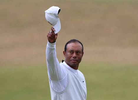 Tiger Woods ei lähtenyt saudirahoitteiselle kiertueelle jättimäisestä palkkiosta huolimatta. Woods kuvattuna 15. heinäkuuta Skotlannissa. 