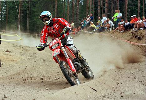 Petteri Silván vauhdissa vuonna 1999.