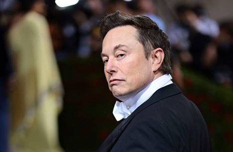 Teslan toimitusjohtaja Elon Musk sanoi yhtiön tulosjulkaisun jälkeen, että Tesla voisi olla tulevaisuudessa noin 4 400 miljardin euron arvoinen.