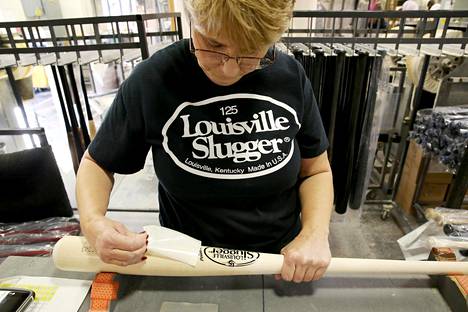 Ammattilaispelaajille tarkoitettuja baseball-mailoja valmistettiin Louisvillessä Kentuckyssä.