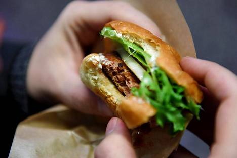 Suomen ensimmäinen vegaaninen hampurilaisketju Bun2Bun esitteli vegaanihampurilaisensa Helsingissä viime joulukuussa. Sen hampurilaisissa käytetään Beyond Meatin pihvejä.