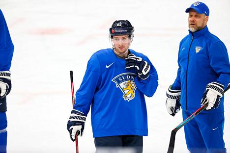 Sakari Manninen on jälleen Leijonien ykkössentteri MM-kisoissa.