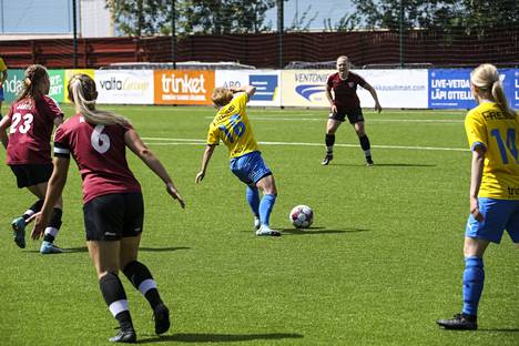 A week ago in Oulunkylä, the second women's match between Gnistan and FC Herttua was played.