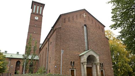 Kirkko | Suhde uskontoon jakaa suomalaiset kahtia, sunnuntaikirkkoa enemmän kiinnostaa lepo ja siivous