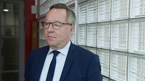 Elinkeinoministeri Mika Lintilä sanoo, ettei näköpiirissä ole mitään, mikä saisi hinnat laskuun.