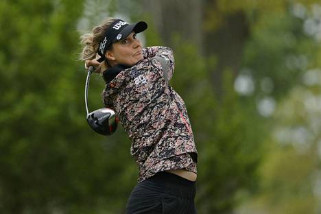 Sanna Nuutinen on pelannut New Jerseyssä kaksi ensimmäistä kierrosta paremmin kuin kertaakaan aikaisemmin toistaiseksi lyhyellä LPGA-urallaan.