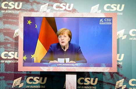 Saksan liittokansleri Angela Merkel kommentoi Washingtonin tapahtumia torstaina videon välityksellä Berliinissä.