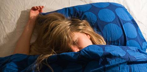 Unen aikana aivo-selkäydinneste pääsee virtaamaan vapaammin.