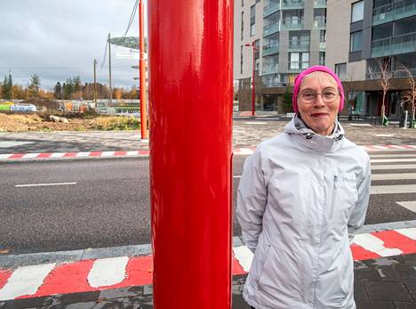 Eläkkeellä oleva Helinä Raine muutti Keimolanmäelle Lahdesta joulukuussa 2018, koska hän halusi asua lähempänä lapsiaan ja lapsenlapsiaan.
