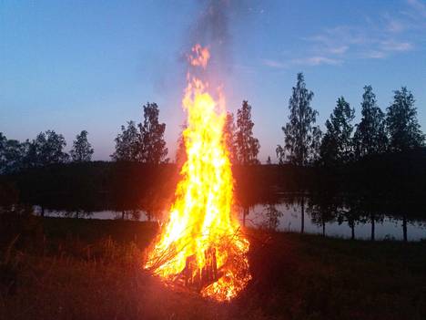 Olisiko juhannus-nimeä syytä muuttaa? - Mielipide 