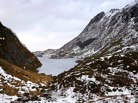 Selvityksessä todetaan, että Norjassa vierailevien pitää osallistua maan luonnonarvojen suojeluun. 