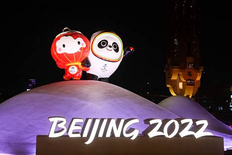 Pekingin olympiamaskotit ovat lainanneet hahmonsa lyhdyltä ja pandalta.