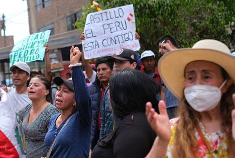 Mielenosoitukset ovat jatkuneet Perussa jo lähes viikon.