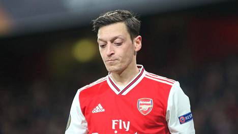 Jalkapallo | Arsenalissa hyllytetyksi joutunut Mesut Özil vastasi tyhjentävästi, voisiko hän kuvitella siirtyvänsä Tottenhamiin