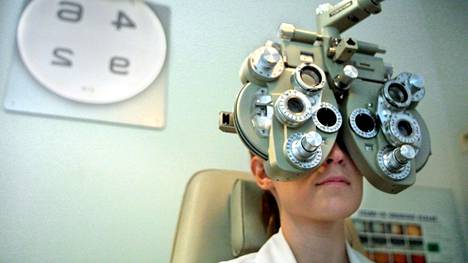 Myös silmiä ja näköä tutkittaessa potilaan mahdollisilla sairauksilla ja lääkityksillä voi olla merkittävä vaikutus tutkimukseen ja hoitoon.