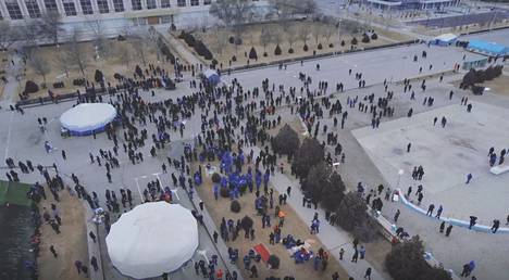 Ilmakuva Aktaun mielenosoituksesta torstailta.
