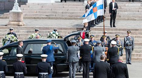 Presidentti Mauno Koiviston hautajaiset mahdollistivat sen, että yhteisö sai kokea surua yhdessä.