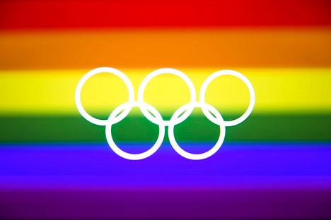 Kansainvälinen olympiakomitea otti perjantaina kantaa seksuaalivähemmistöjen oikeuksiin puolustamalla kantaansa, jonka mukaan jokaisen lajiliiton on asetettava omat sääntönsä transsukupuolisille urheilijoille.