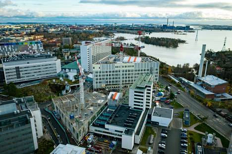 Voimakas haju leijuu Töölössä ja Meilahden sairaala-alueen ympäristössä. Kuva on vuodelta 2019.