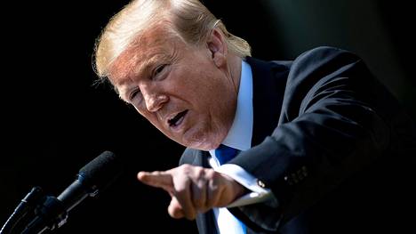 Trump uhkasi nostaa tullimaksuja kiinalaistuotteille, syytti kiinalaisia hidastelusta neuvotteluissa