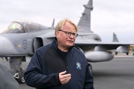 Ruotsin puolustusministeri Peter Hultqvist.