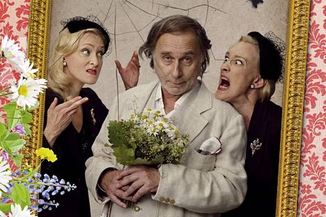 Tom Lindholm esittää tohvelisankari Aadolfia ja Piia Soikkeli hänen Juulia-vaimoaan Antti Mikkolan ohjaamassa klassikkokomediassa.