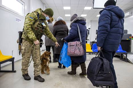 Today, only about 2,000 people pass through the Stanitsa Luhansk checkpoint.  The corona pandemic has restricted movement.