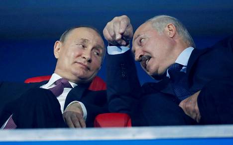 Venäjän presidentti Vladimir Putin ja Valko-Venäjän johtaja Aljaksandr Lukašenka Euroopan kisojen katsomossa kesäkuussa 2019. Urheilukilpailu järjestettiin Valko-Venäjällä.