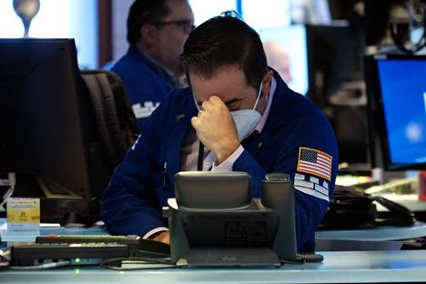 New Yorkin pörssissä nähtiin keskiviikkona poikkeuksellisen rajua osakkeiden halpenemista.