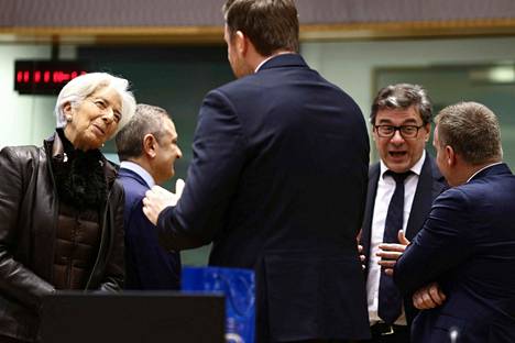 Euroopan keskuspankin pääjohtaja Christine Lagarde keskusteli euroalueeseen liittyneen Kroatian valtiovarainministerin Tomislav Ćorićin kanssa Brysselissä 16. tammikuuta.