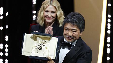 Japanilaisdraama myymälälävarkaista voitti Cannesin elokuvajuhlien Kultaisen palmun, Spike Leen ohjaamalle ja Jasper Pääkkösen tähdittämälle BlacKkKlansmanille arvostettu kakkospalkinto